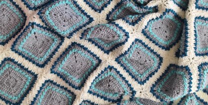 Little Waves Granny Square blanket