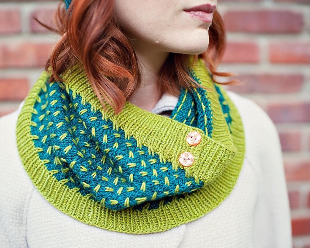 50 вязаных. Вязание шапок для женщин. Шапки дизайнер woolly wormhead. Шапка вязаная. Шапка вязаная.