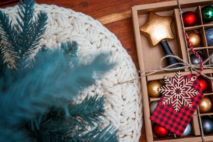 Wreath Tree Skirt