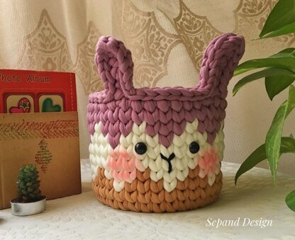 Recycled (t-shirt) yarn basket- Bunny-103