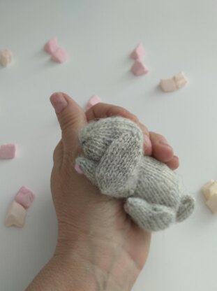 Dutch bunny knitting pattern