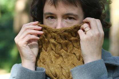 Abys Cowl