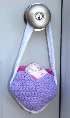 Valentine Door Hanger Basket