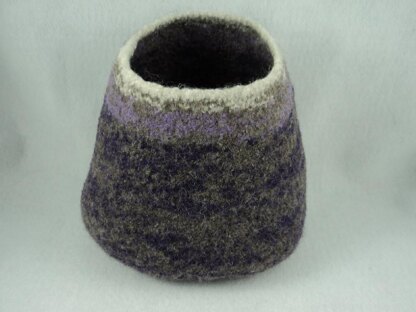 Cat Cave Felted Knit Pattern