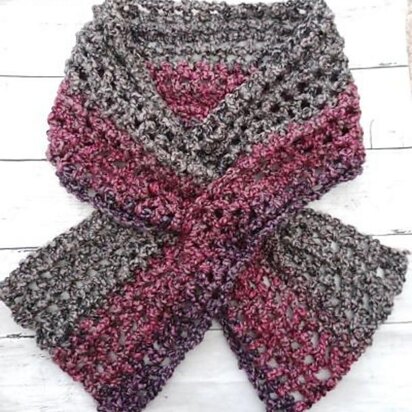 One Skein Keyhole Scarf