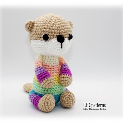 Otho the Otter Crochet Pattern