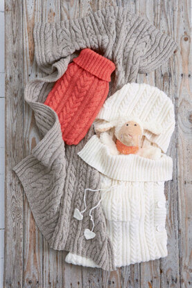 Hot Water Bottle Cover in Schachenmayr Bravo Baby - S8640