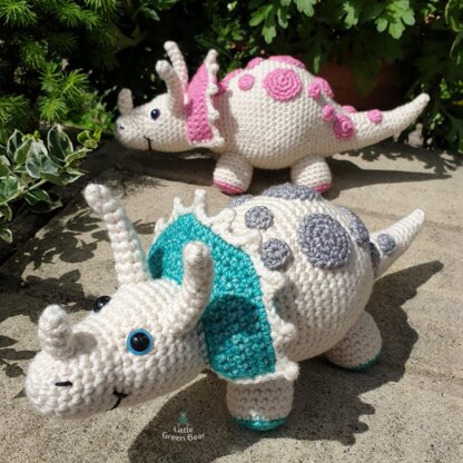 Terry the Triceratops - UK Terminology - Amigurumi