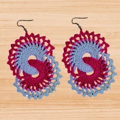 Crochet circle earrings