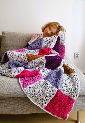 Holi Granny square Blanket