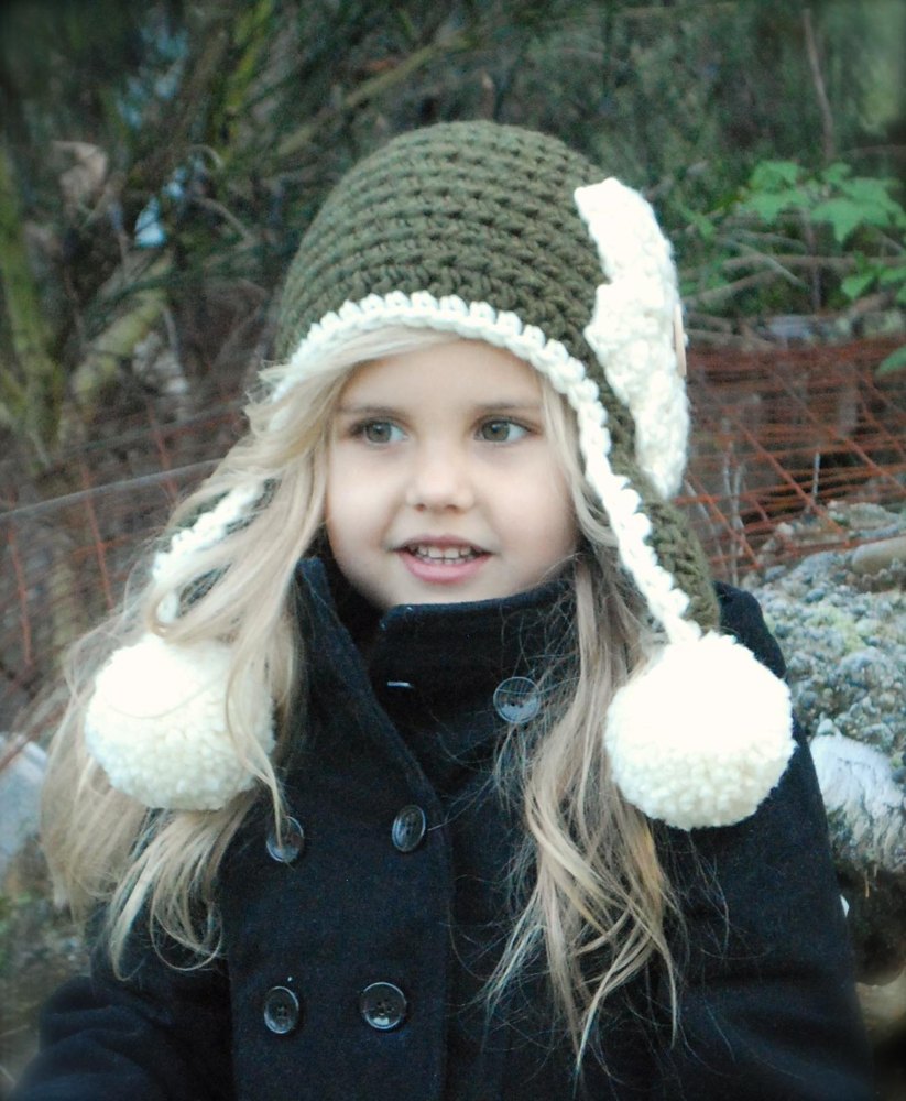 Вязаная шапка ушанка для девочки 8 лет. Детская шапка ушанка спицами. Шапка спицами ушанка для девочки 6 лет. Вязаная шапка ушанка для девочки. Вязаная шапка ушанка для девочки.