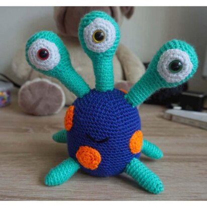 Crochet Pattern for the friendly Monster Darky!