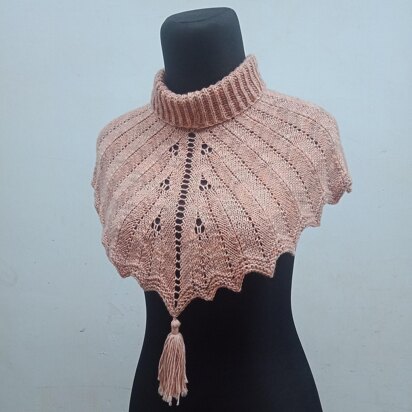 Queenara Cowl