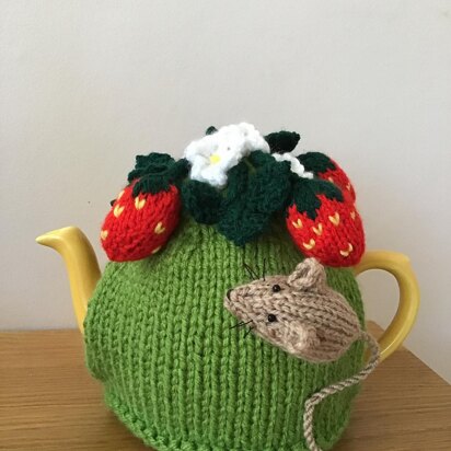 Pesky mouse 2 cup tea cosy