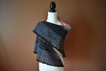 Labyrinth shawl