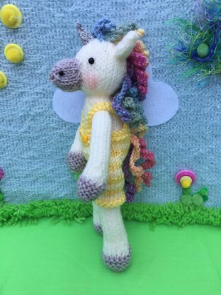 Sparkle the Unicorn knitting Pattern