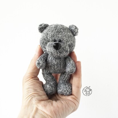 Mini Bear toy knitted flat - knitting pattern