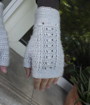 Jewel Urchin Mitts