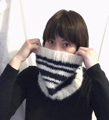 Random Stripe Cowl