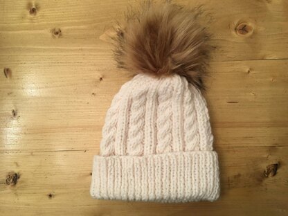 Chunky cable hat and wristwarmers