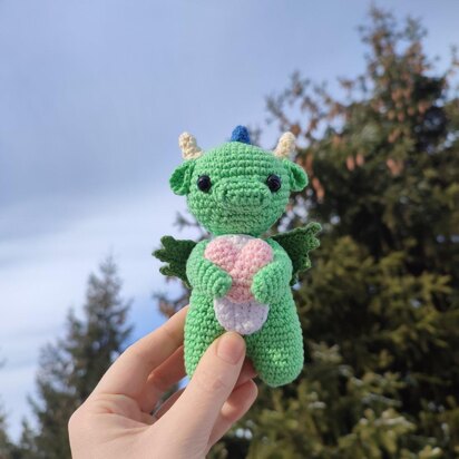 Daisy the Dragon Amigurumi Pattern