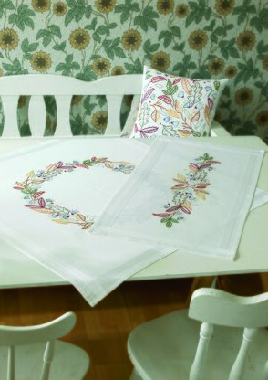 Permin Autumn Embroidery Kit - 80 x 80 cm