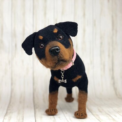 Rottweiler dog crochet