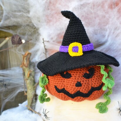 Pumpkin Amigurumi. Crochet Wizard. Witch Ornament. Halloween Decor. Farmhouse Decoration
