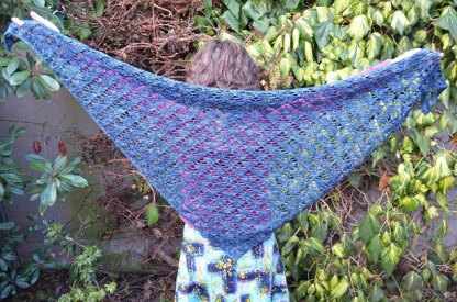 Pyramid shawl