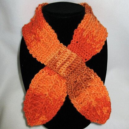 Cable Leaf Scarf
