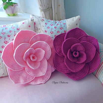 Rose Cushion 2