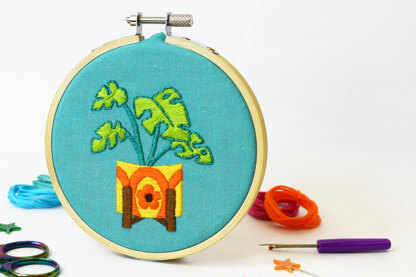 The Make Arcade Monstera Embroidery Kit - 4 Inch
