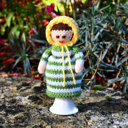 Victorian Doll Egg Cosy Knitting Pattern - Doll Knitting Pattern
