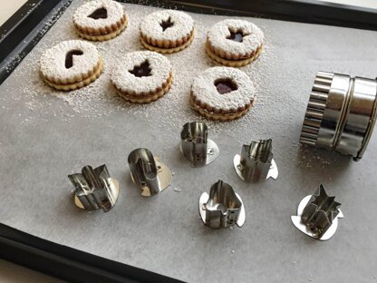 R&M Christmas Linzer Cookie Cutters Set of 6