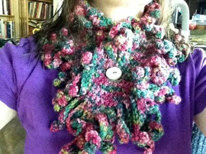 Curly Tendril Neck Warmer