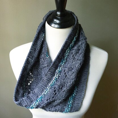 Chagrin Valley Cowl