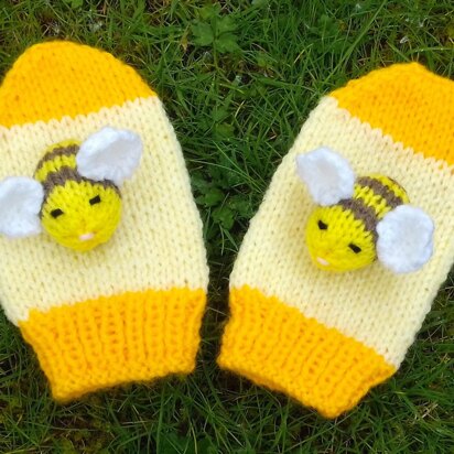Bumble Bee Mittens - knitting pattern