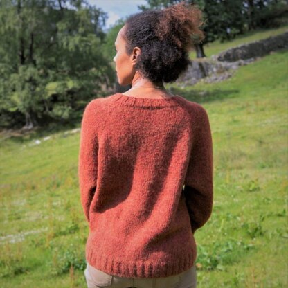 One Sweater V-neck in The Fibre Co. Cirro - Downloadable PDF