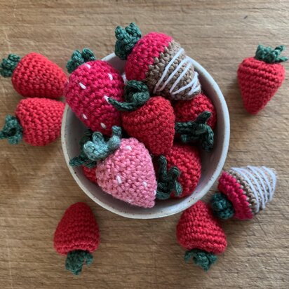 Crochet Strawberries Pattern