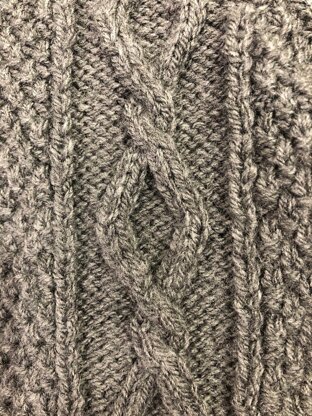 Moss stitch and cable boy's jumper / sweater