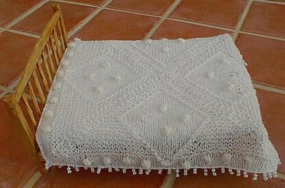 HMC10 Bobbled bedspread for the dolls house