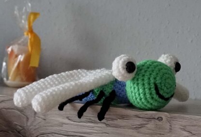 Amigurumi Häkelanleitung für die Libelle Bella ♥