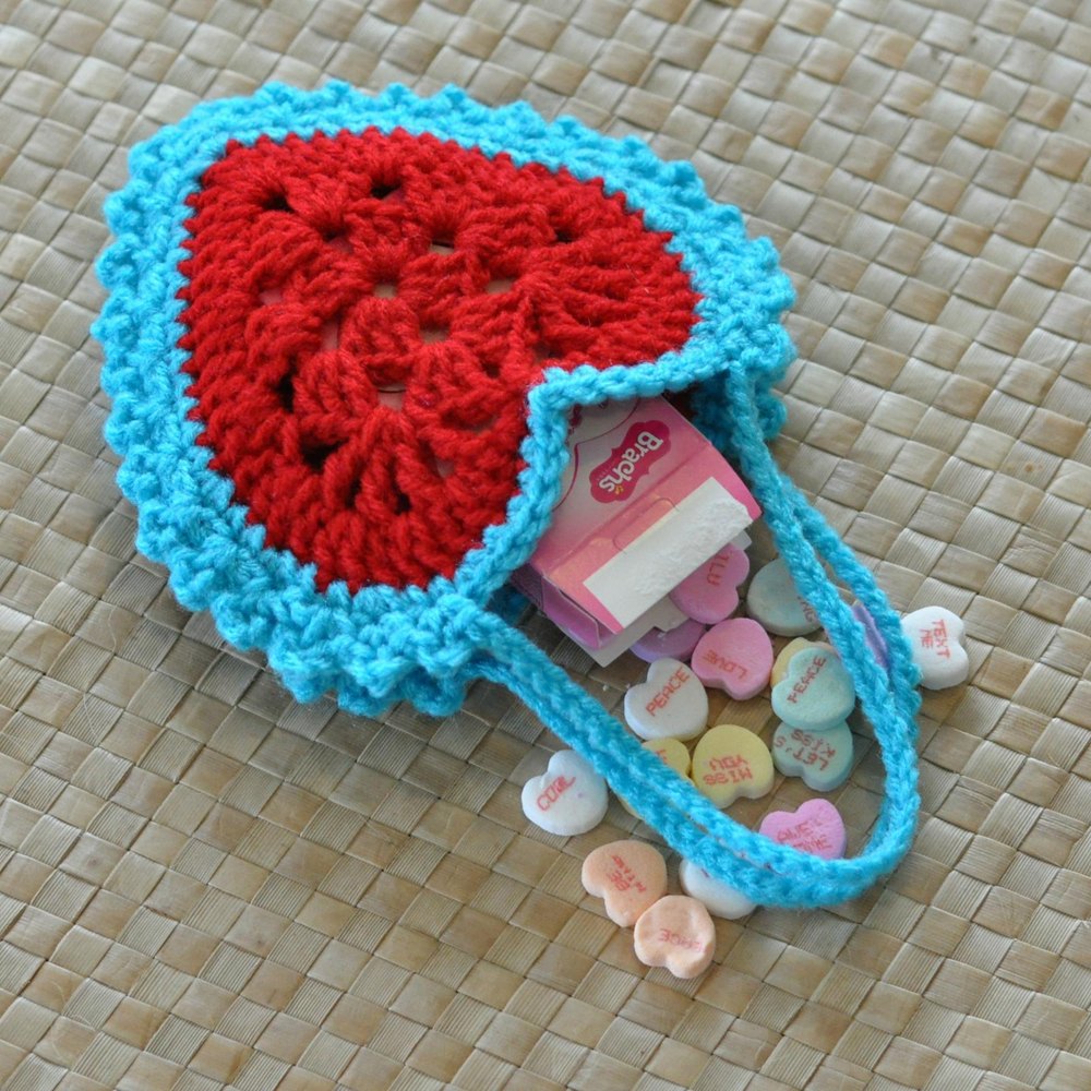 Granny Square Heart, Free Crochet Pattern