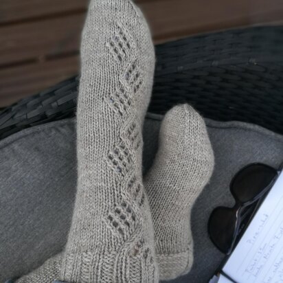 Pixie socks - knitting pattern