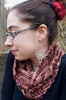 Mocha Berry Cowl