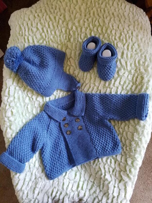 Coming home Newborn Sweater, Helmet & Booties