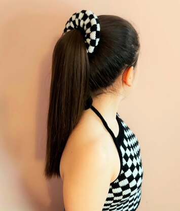 Harmon Checkerboard Scrunchie