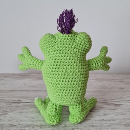 Arnie the Alien - US Terminology - Amigurumi