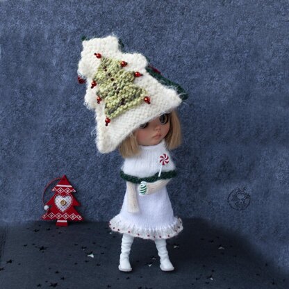 Christmas tree hat for Blythe