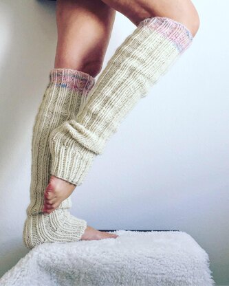 MAYA legwarmers woman